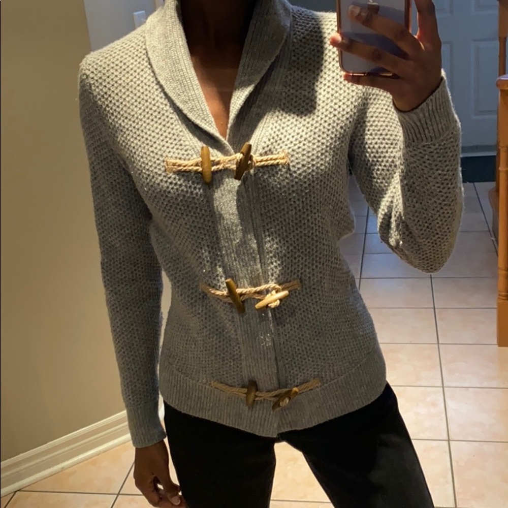 GAP Grey Knit Collar Cardigan w/ Wooden Toggles